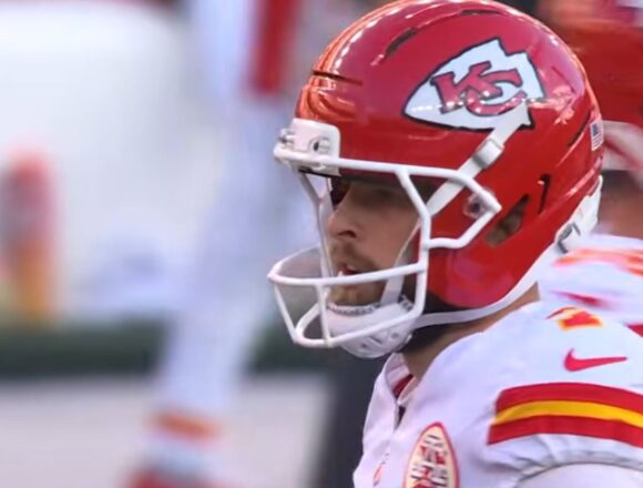 Broncos Take AFC West Lead With 22G