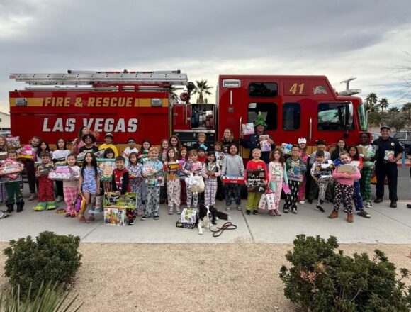 Howard Heckethorn Elementary students donate toys